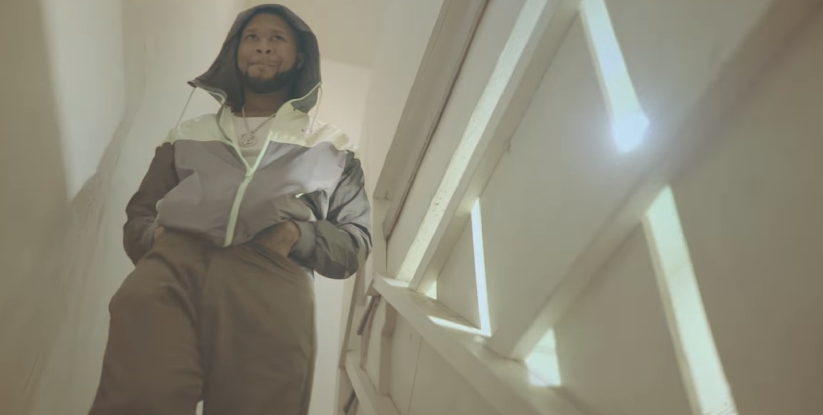 Bino Rideaux "Freestyle" (Official Music Video)