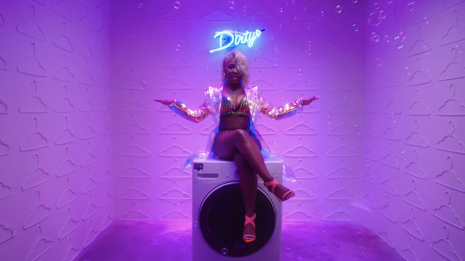 AIRI FT . RICH THE KID - U MAD [ OFFICIAL MUSIC VIDEO ]