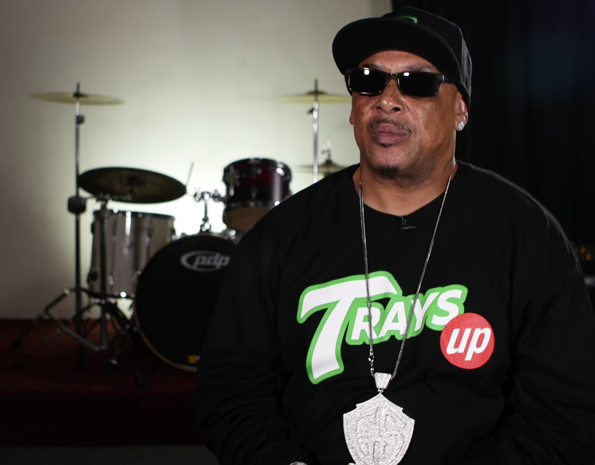 Tray Deee Details His Stand Off with Death Row Bloods at the Source Awards