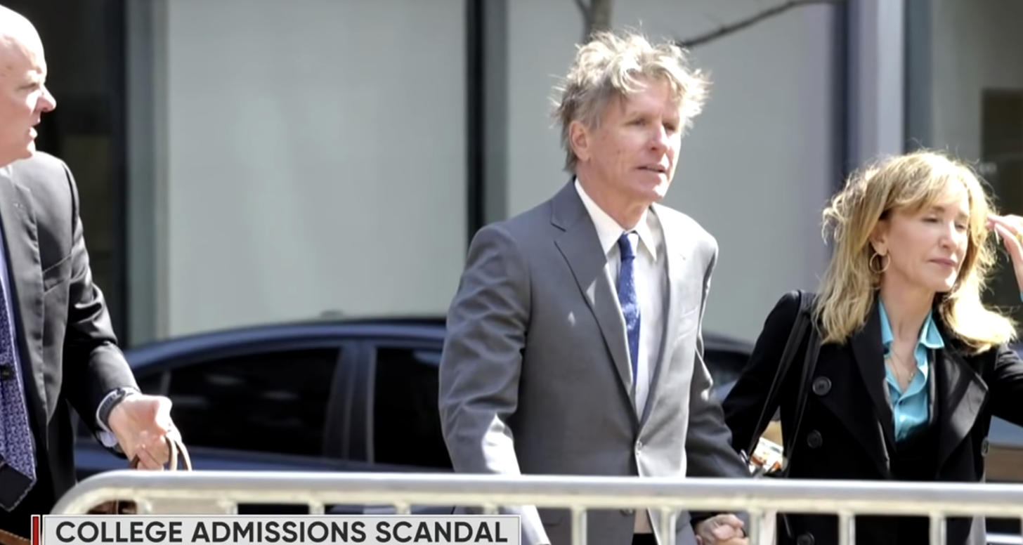 Felicity Huffman, 13 others to plead guilty in college admissions scam