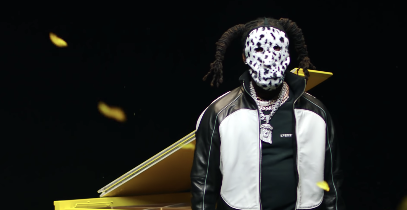 Offset - Clout ft. Cardi B