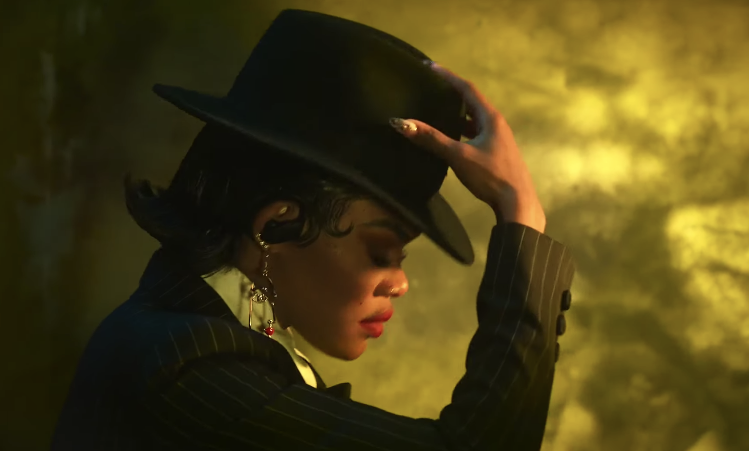 Teyana Taylor - How You Want It? (HYWI?) ft. King Combs (Official Video)