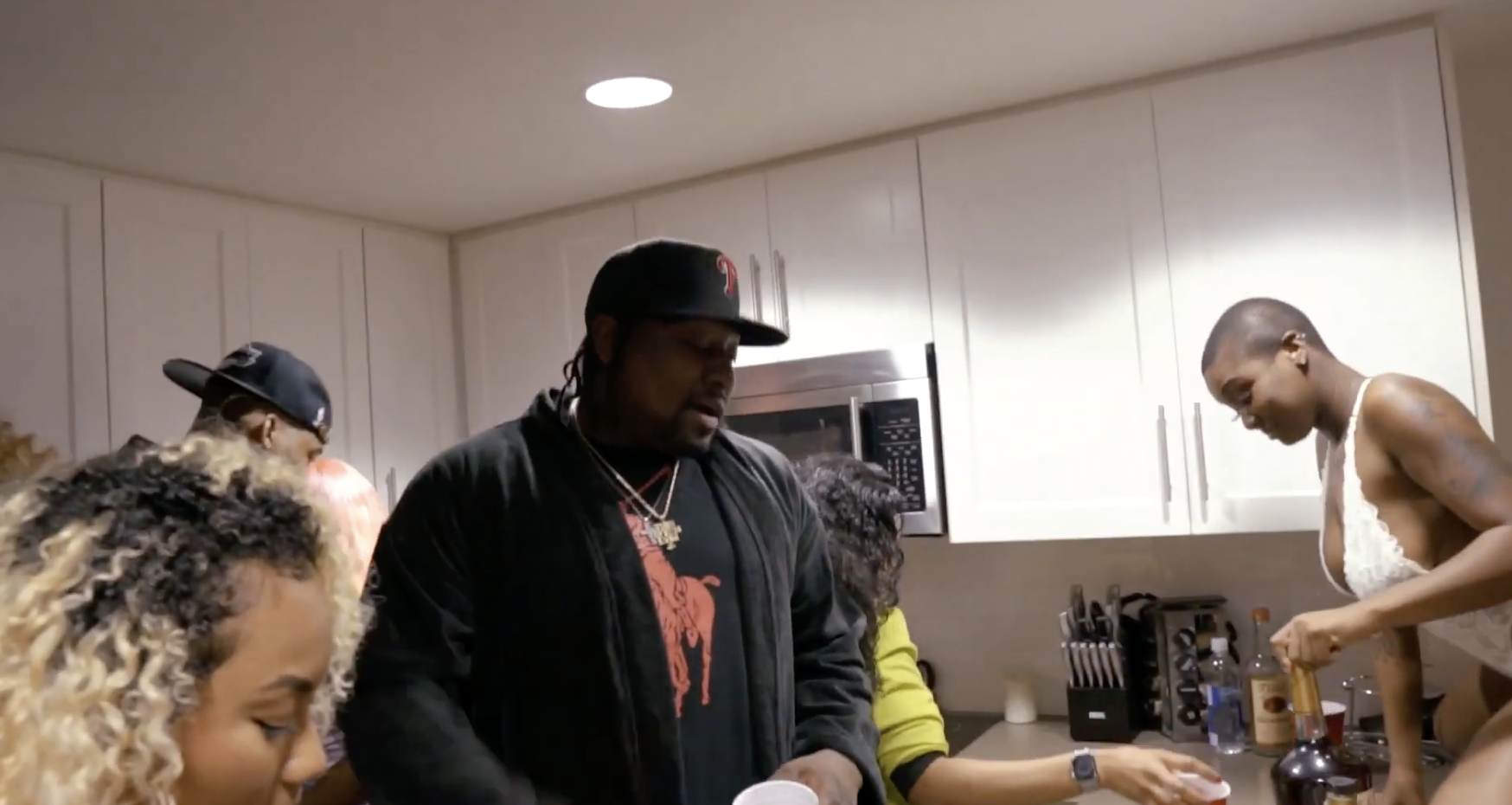 Young Blacc - These Hoes For Everybody feat. Joe Moses &amp; AD (Music Video)