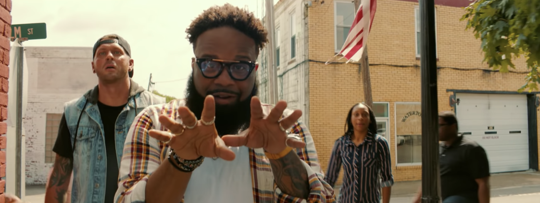 Blanco Brown - The Git Up (Official Music Video)