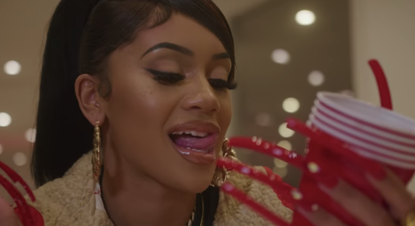 Saweetie - Pretty Bitch Freestyle [Official Video]