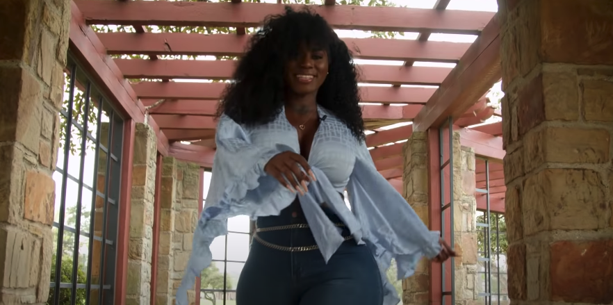 I Waist Train 10 Hours A Day To Get These Curves | MIAMI MUSCLE