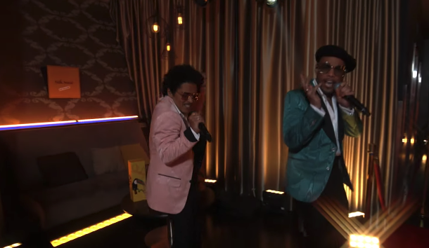 Bruno Mars, Anderson .Paak, Silk Sonic - Leave The Door Open (Live from the BET Awards)