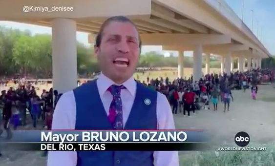 Texas city declares state of emergency over migrants (News Clip)
