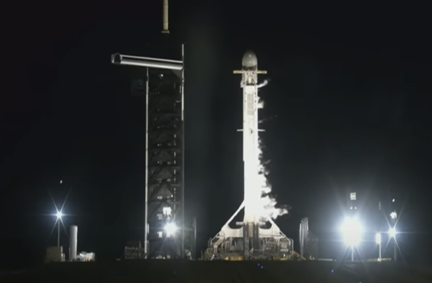 SpaceX launches 49 more Starlink satellites