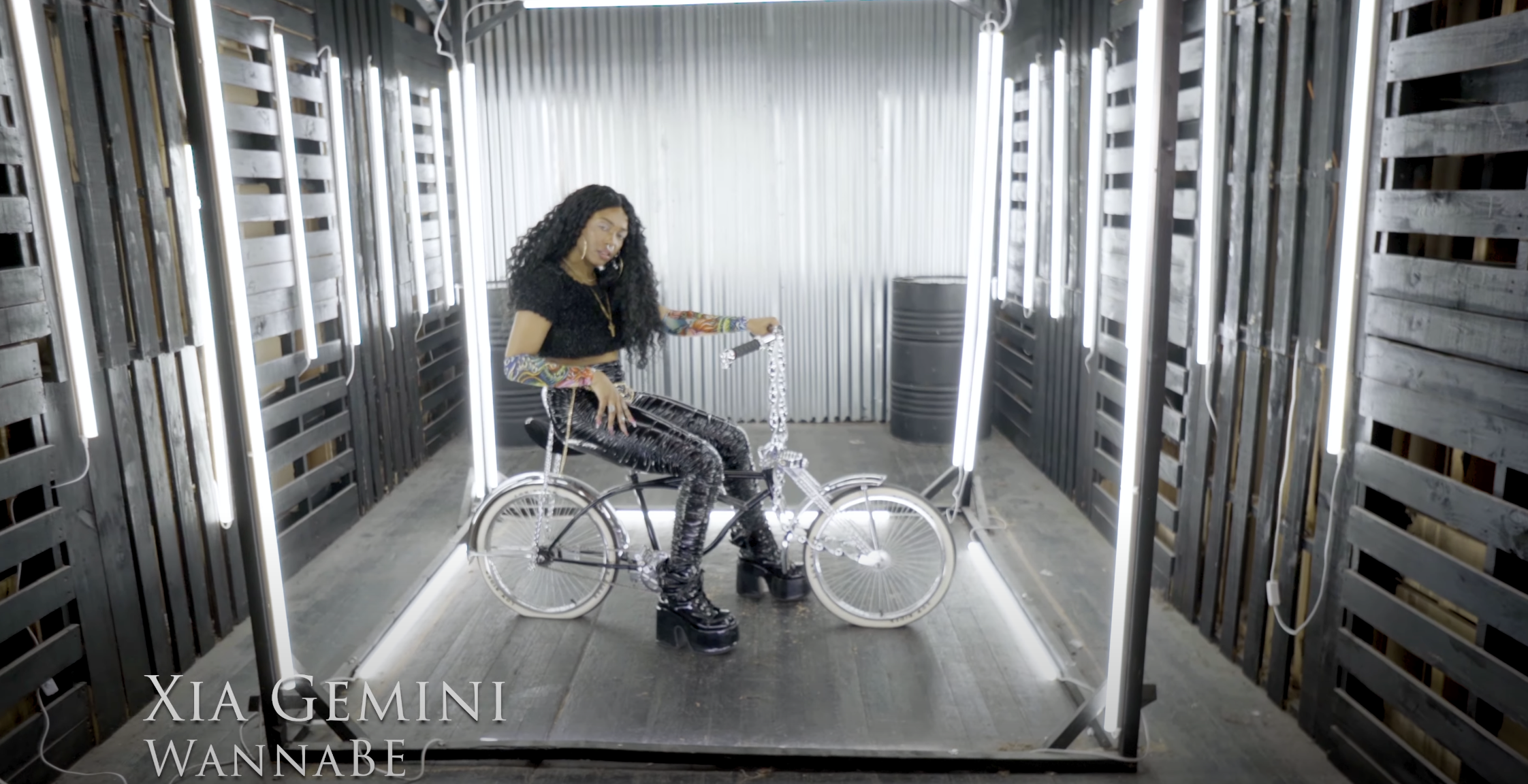 Xia Gemini - Wannabe (Music video)