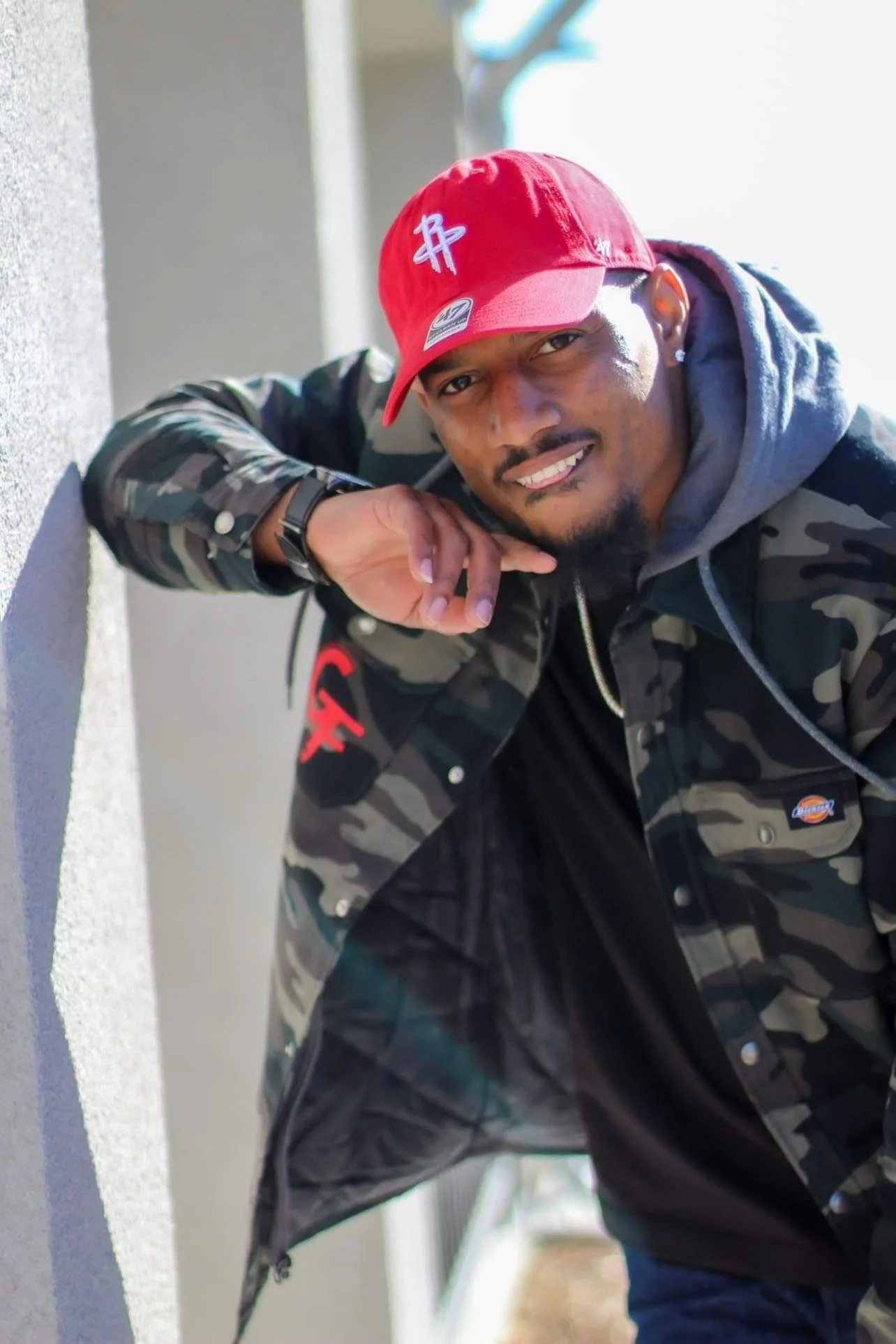 Ellis: The Journey of a West Coast Hip-Hop Artist on the Rise