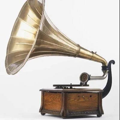 AN EARFUL: Record Roundup: String Theories