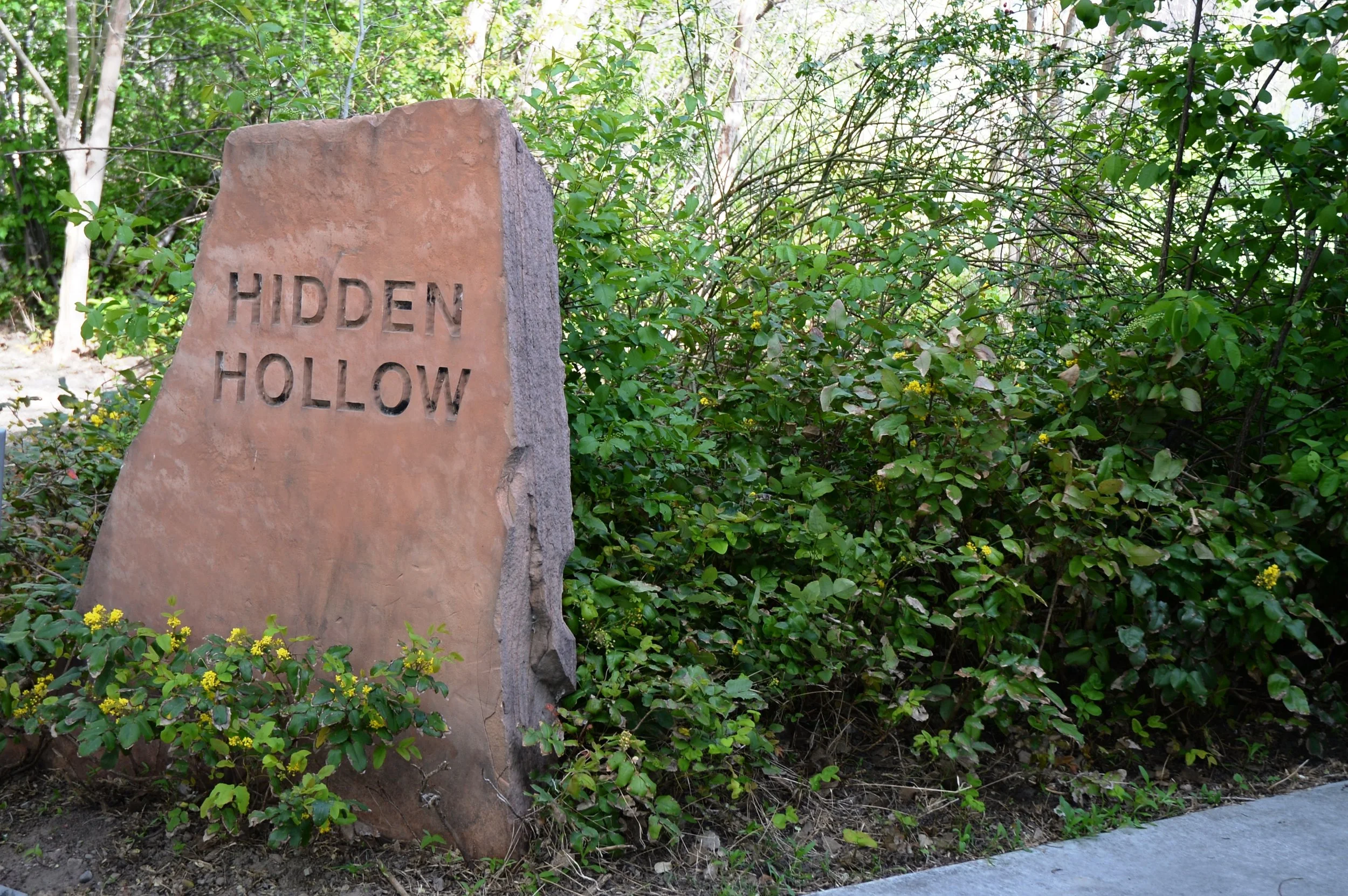 DSC_2636 HH Monument sign 2017.jpg