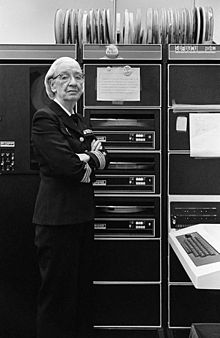 Grace_Murray_Hopper,_in_her_office_in_Washington_DC,_1978,_©Lynn_Gilbert.jpg