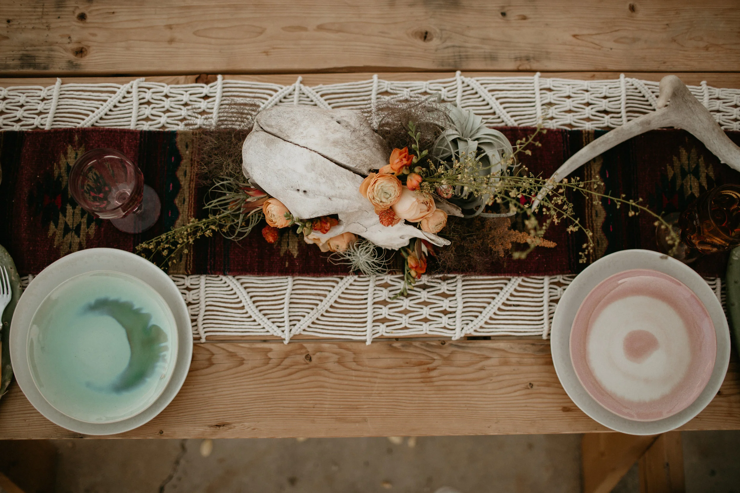 skull centerpiece with airplant #lrqcfloral #airplant