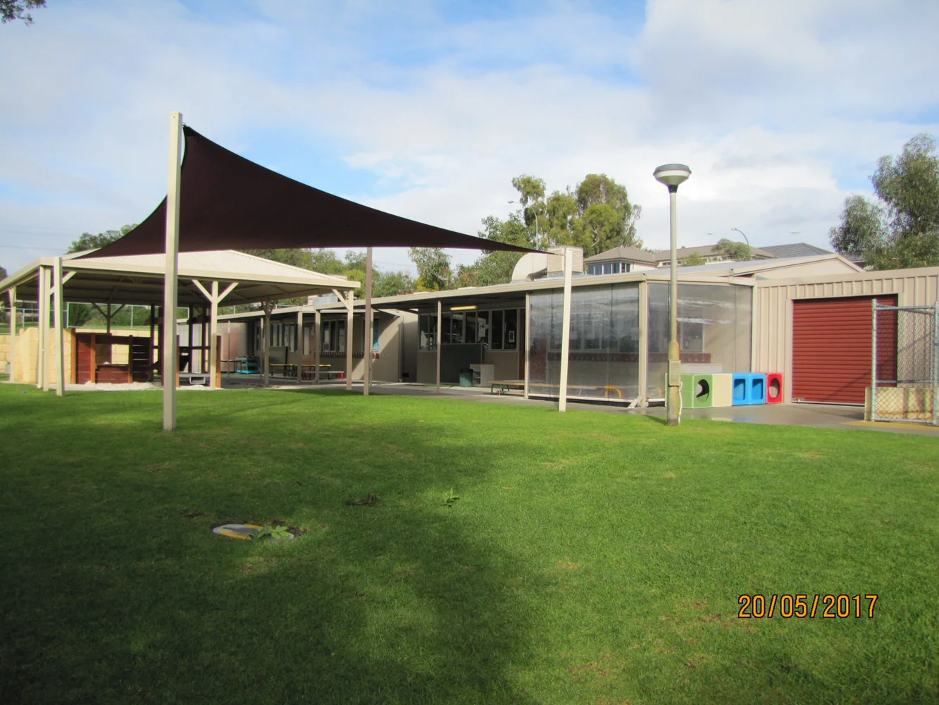 shade play area and transportable classroom.JPG
