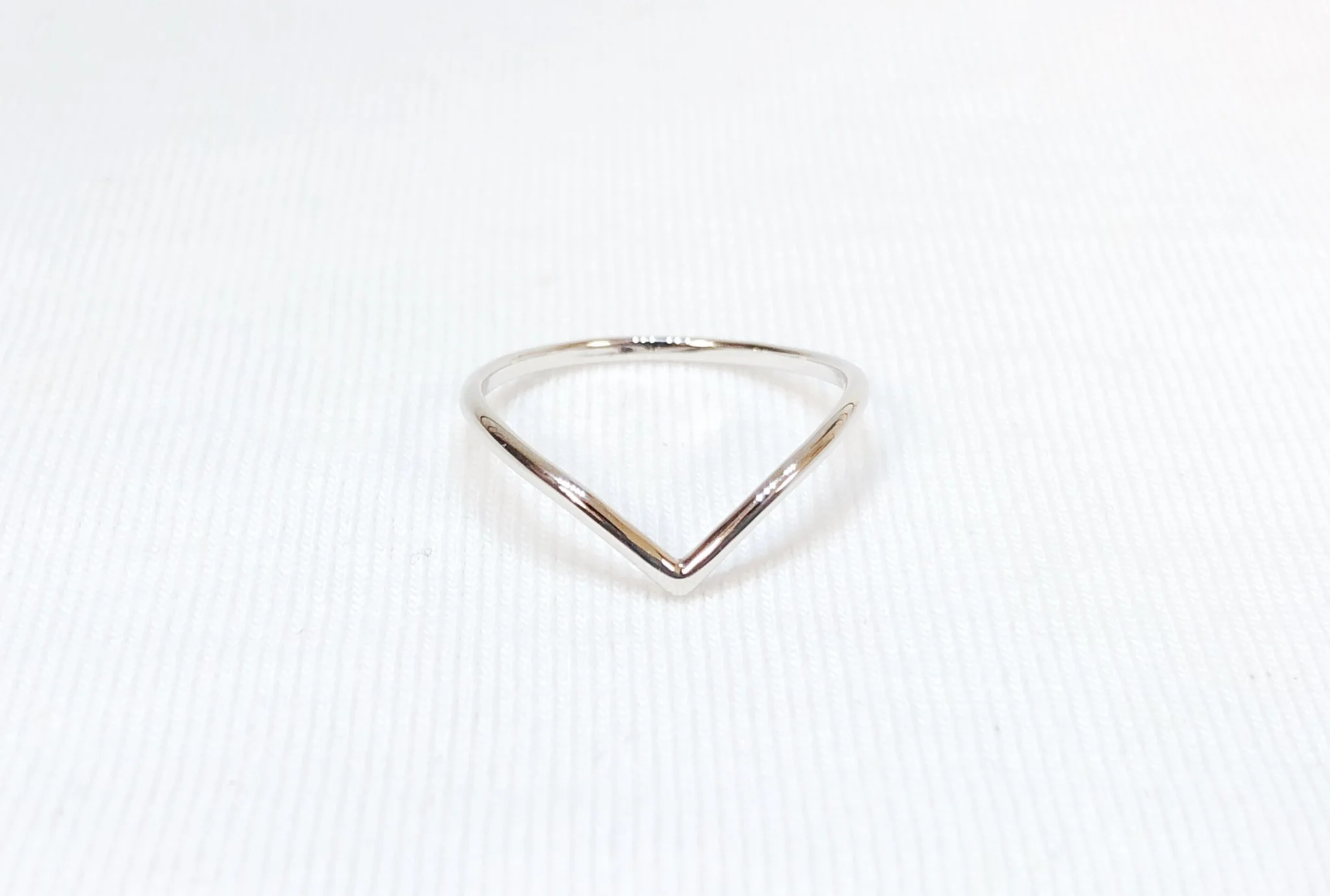 Simple Chevron Ring