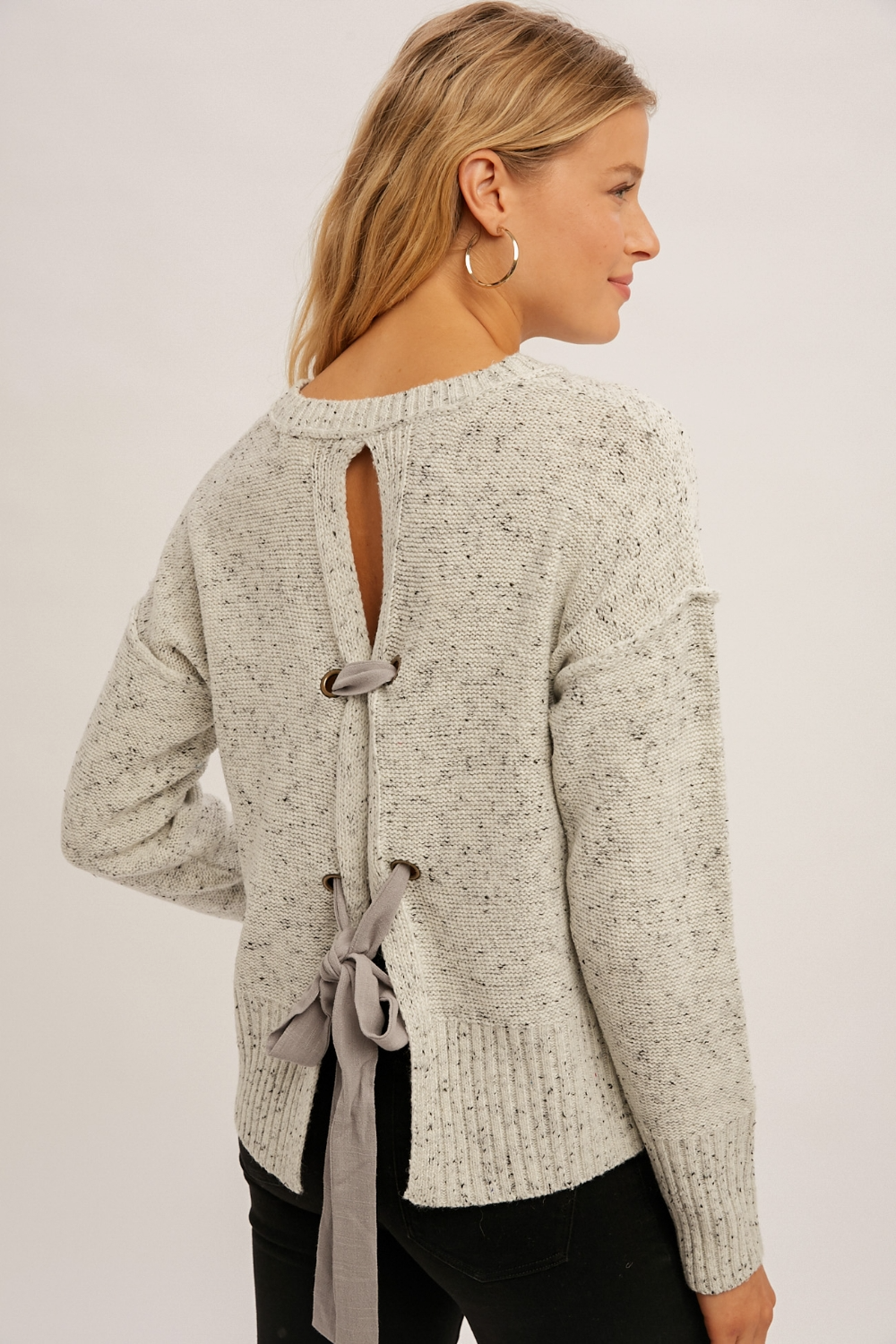 Bow 2025 tie jumper