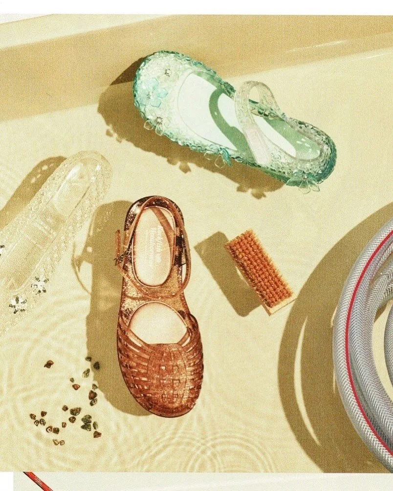 3/17ローンチ予定のMelissa x Susan FangのLuna BloomグリーンカラーがGINZA 3月号に掲載されました🍀🍀🍀

#melissaxsusanfang #melissa #メリッサ #h3otokyo