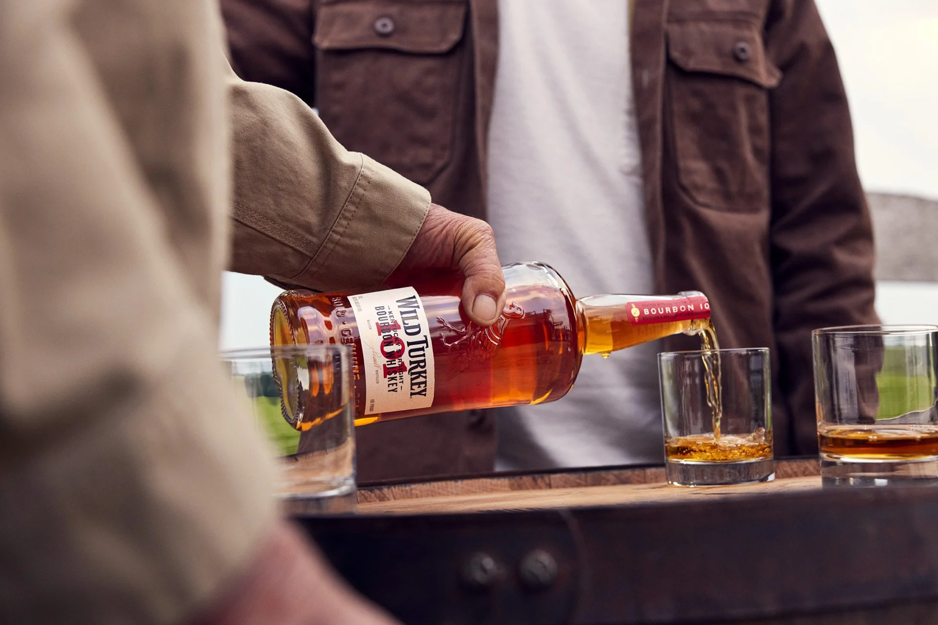 2591-05b-250531_WILD_TURKEY_D01_S04_BARREL_CHEERS_01795-Web.jpg