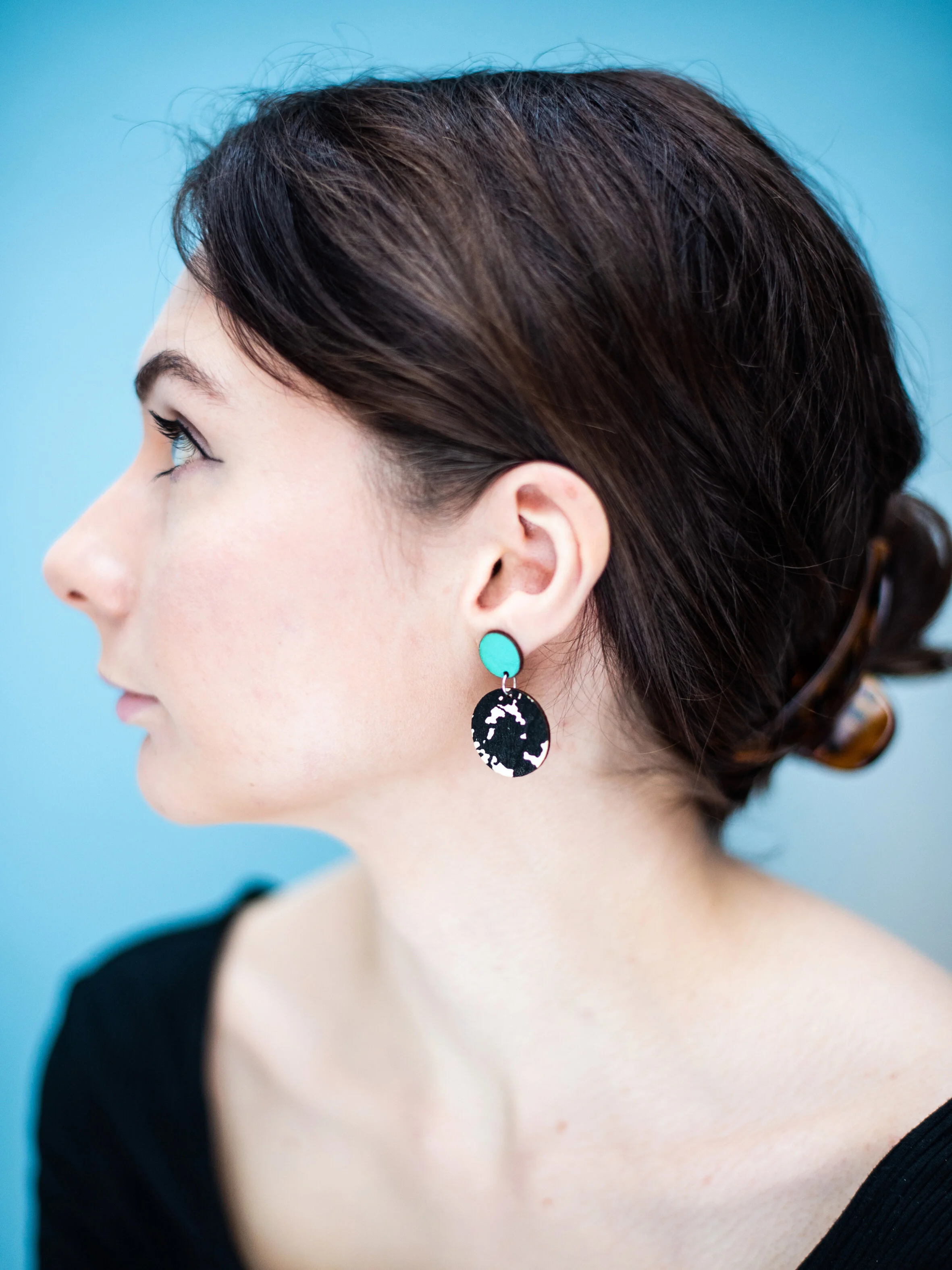 Turquoise Stud With Mottled Circle
