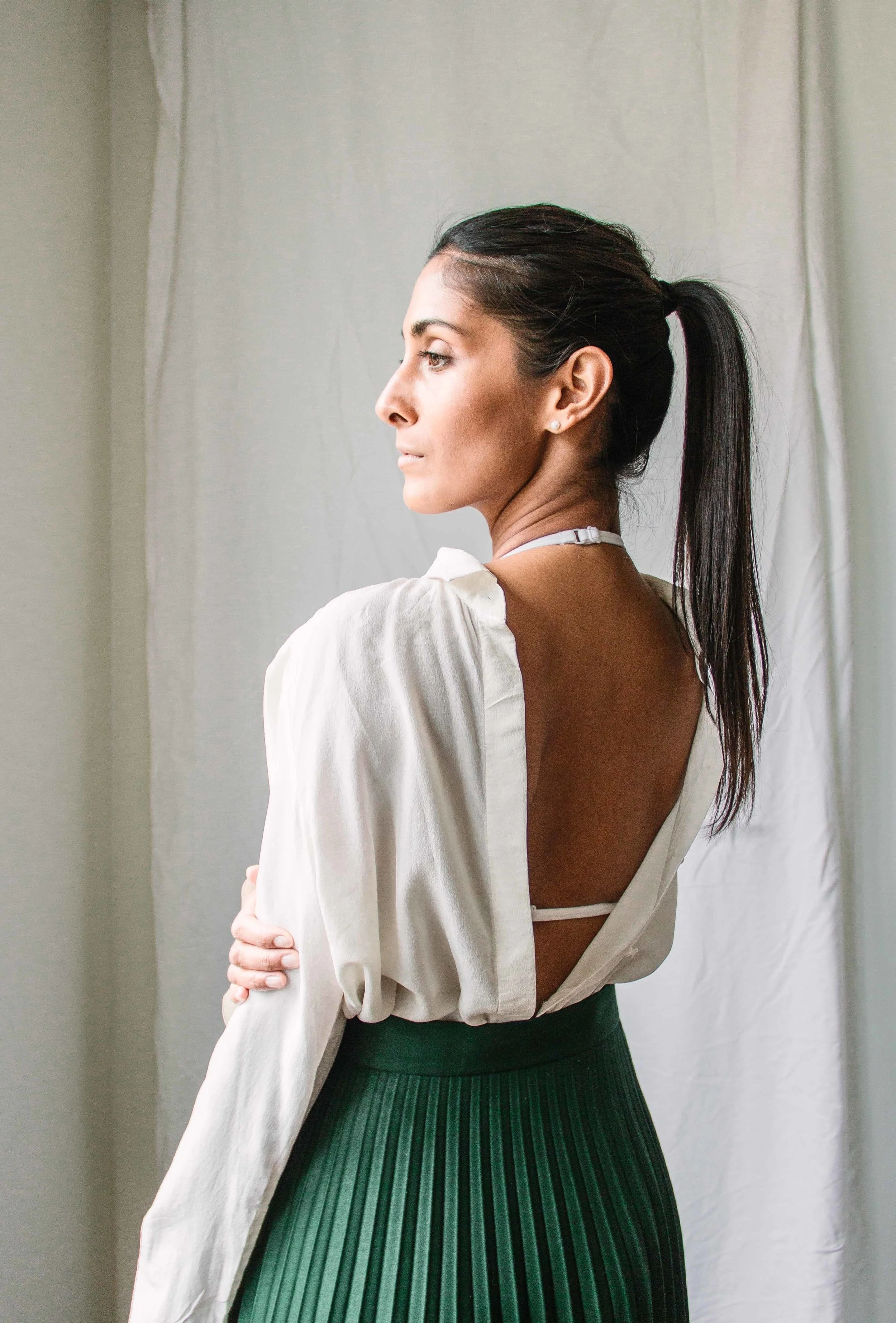 WhiteShirt_DetailBack.jpg