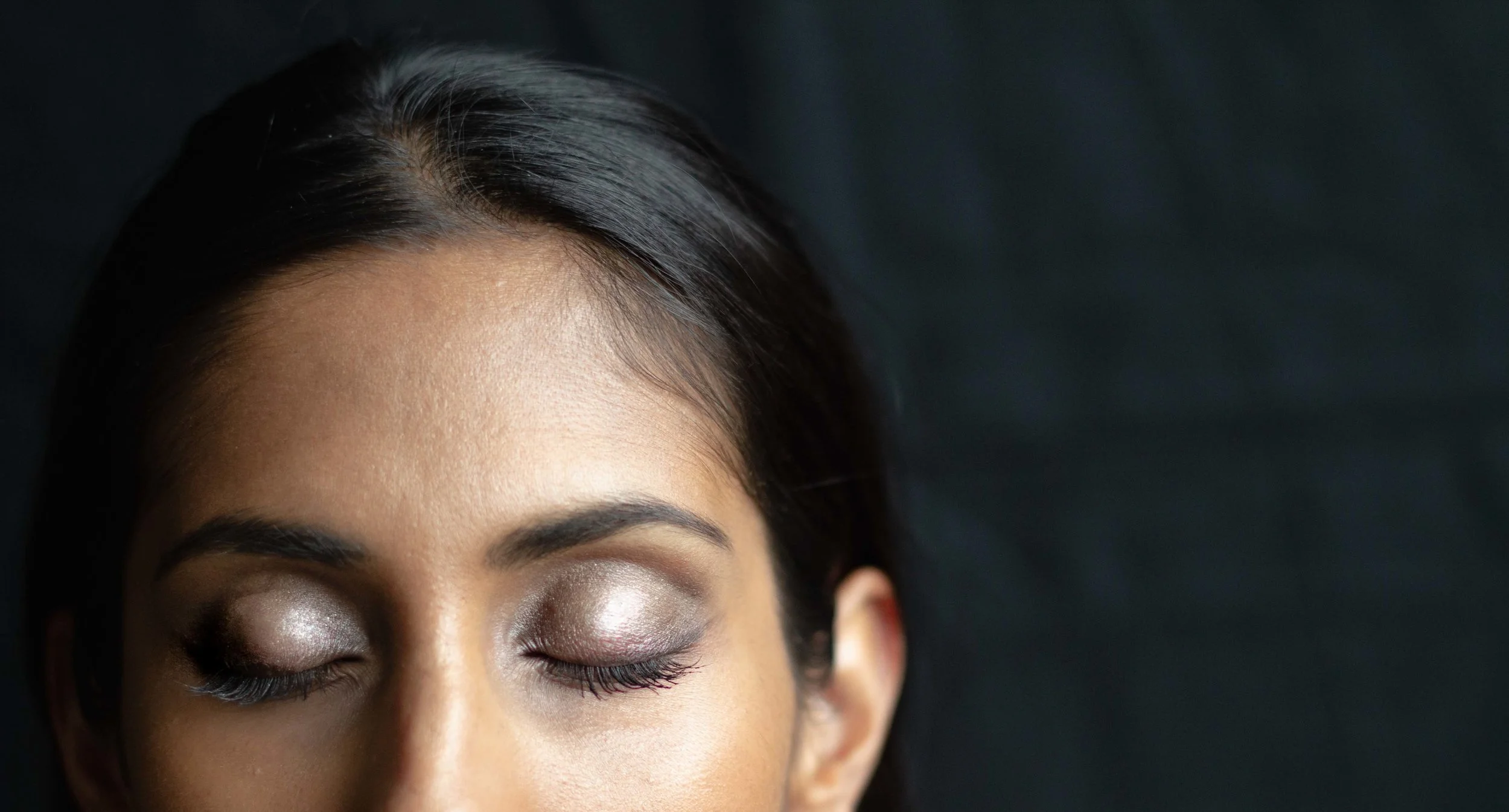 Spring-Beauty-Sparkling-Eyeshadow-Look-Closeup.jpg