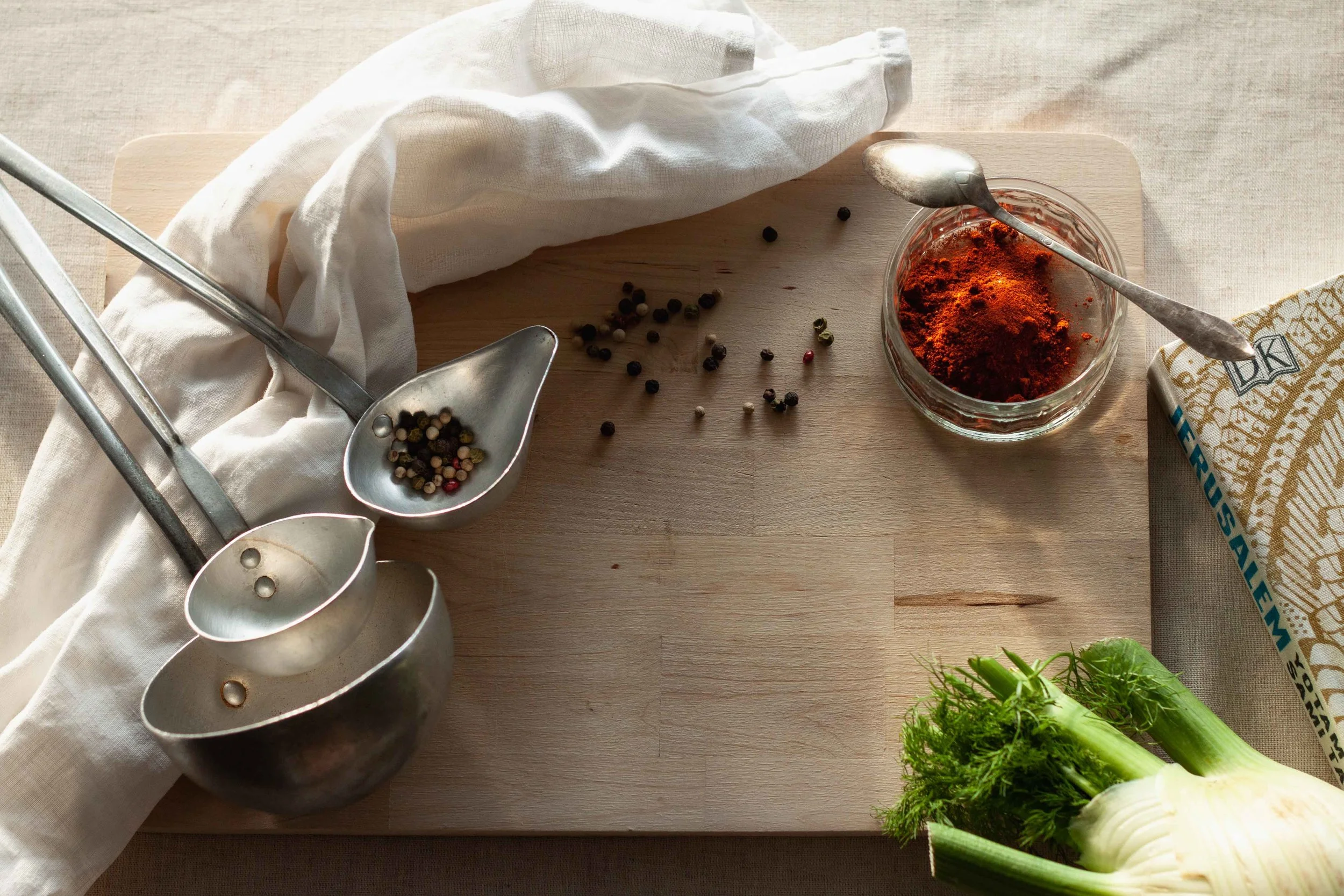 THOUGHTFUL-GIFTS-FOR-THE-HOME-COOK.jpg