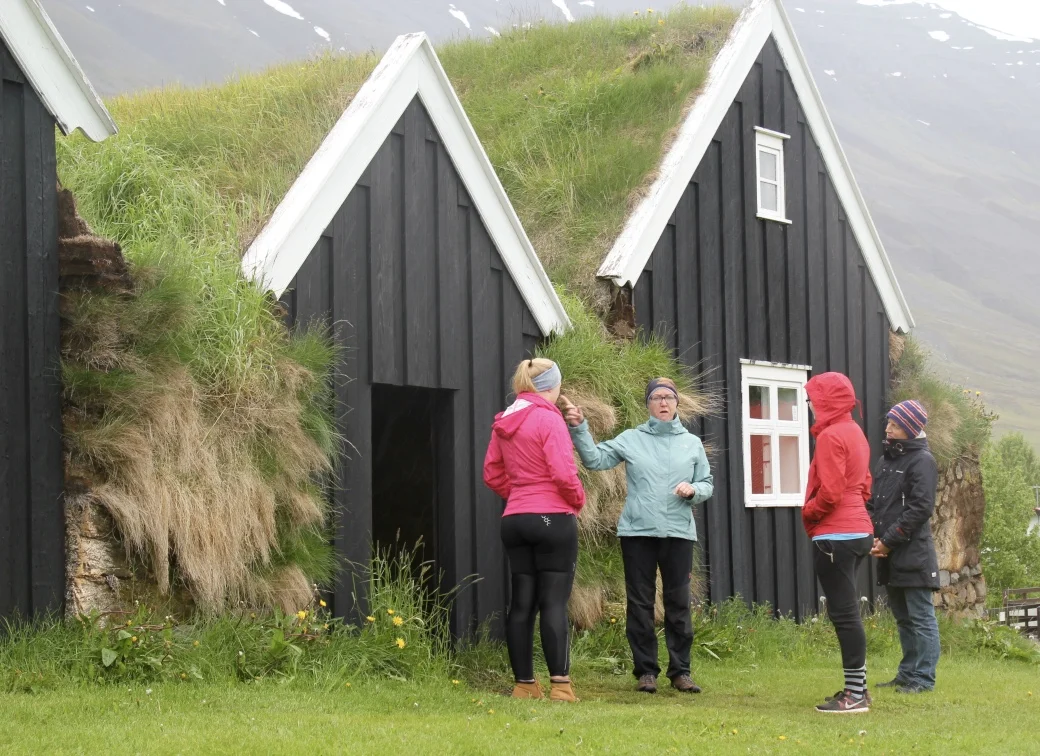 nyibær uti.jpg