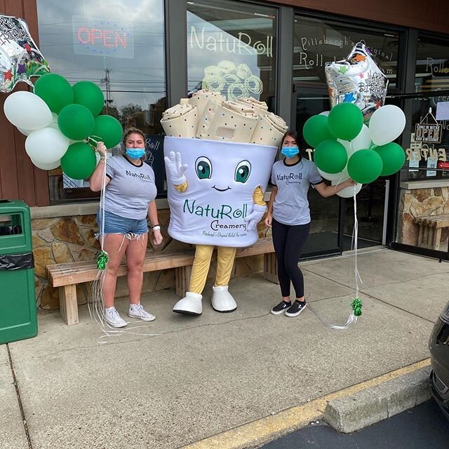 Come visit Natty at our cranberry location celebrating our 3rd birthday! 🎉She&rsquo;s here until 6 today! First family to come in gets a free ice cream and be sure to mention this post!🍦Stop by today! #cranberry #natty #naturollcreamery #cookiedoug