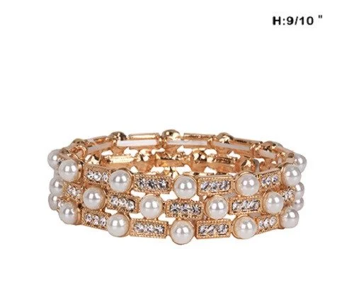 GOLD STRETCH BRACELET WITH RHINESTONES AND CREAM PEARLS