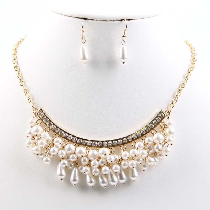 Veronica||SQ5510595|Christina E. Pearls