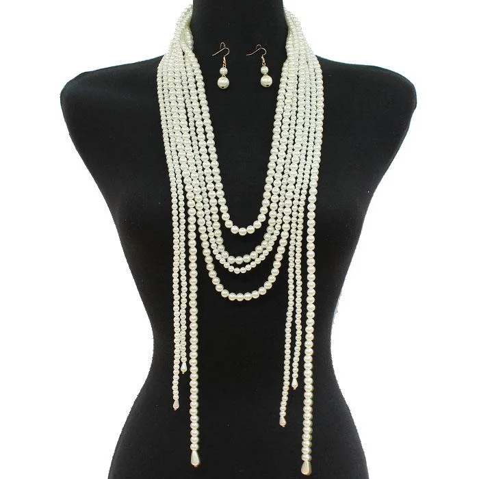 Amy||SQ0768419|Christina E. Pearls