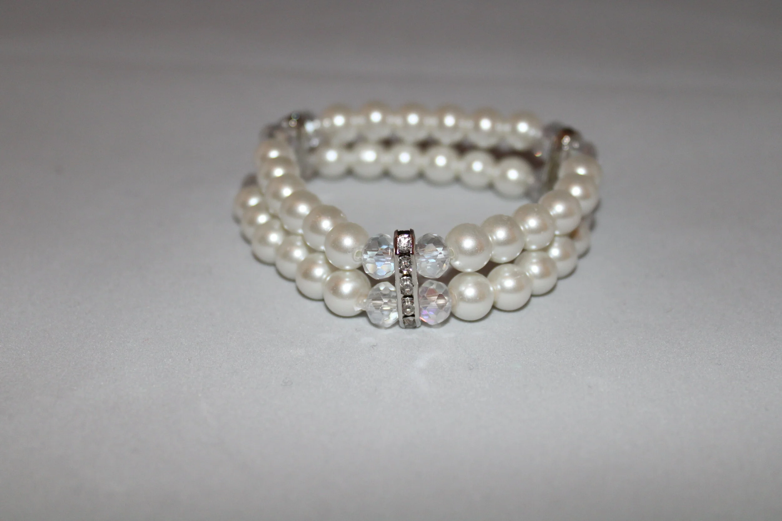 Apolla||SQ3675876|Christina E. Pearls