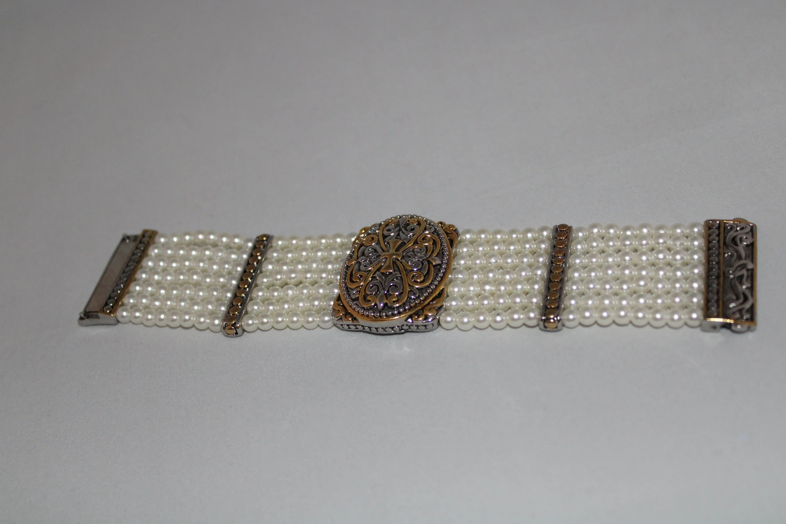 Wize Pearl||SQ7774673|Christina E. Pearls