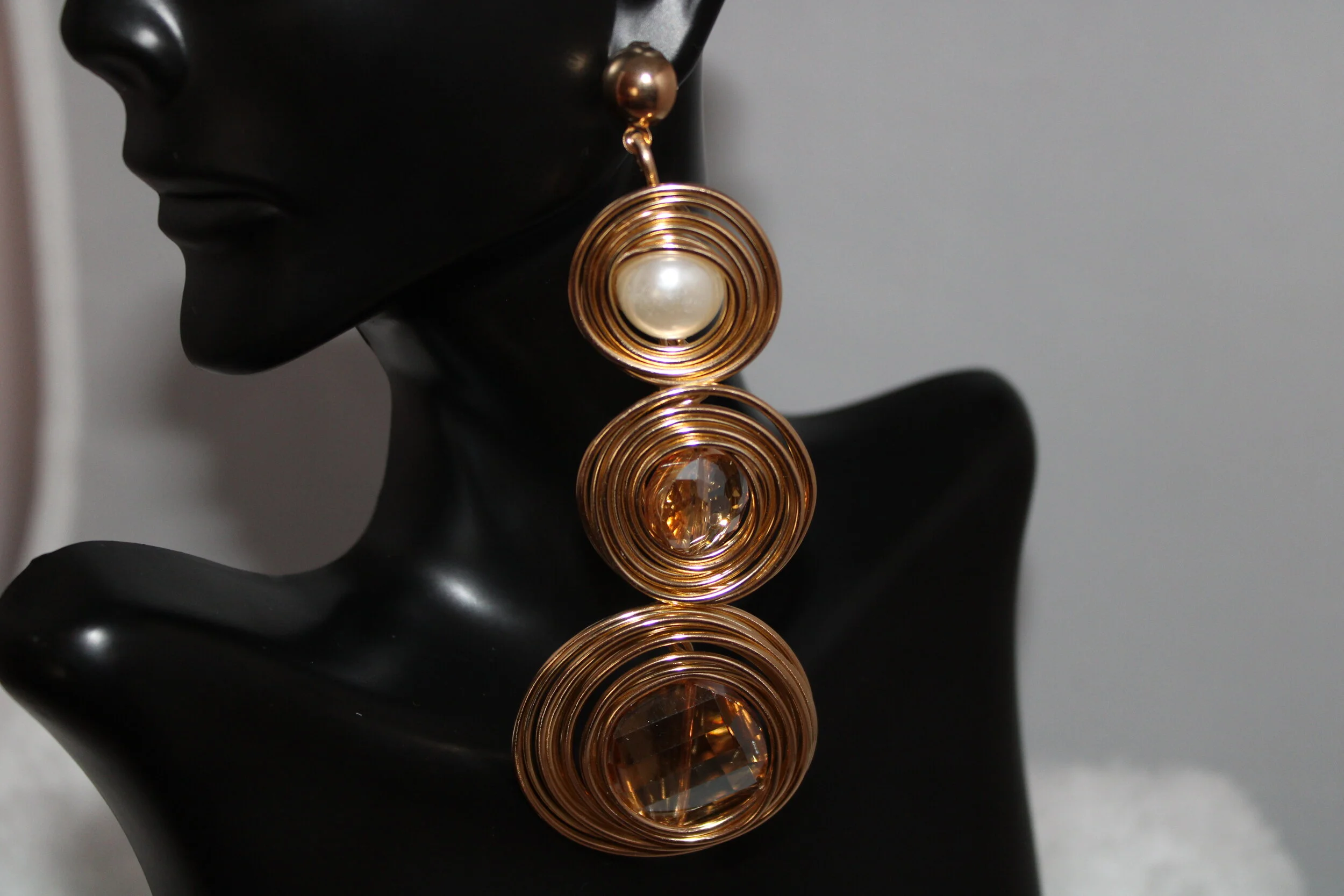 Quora|silver, gold, pearl|SQ3357678|Christina E. Pearls