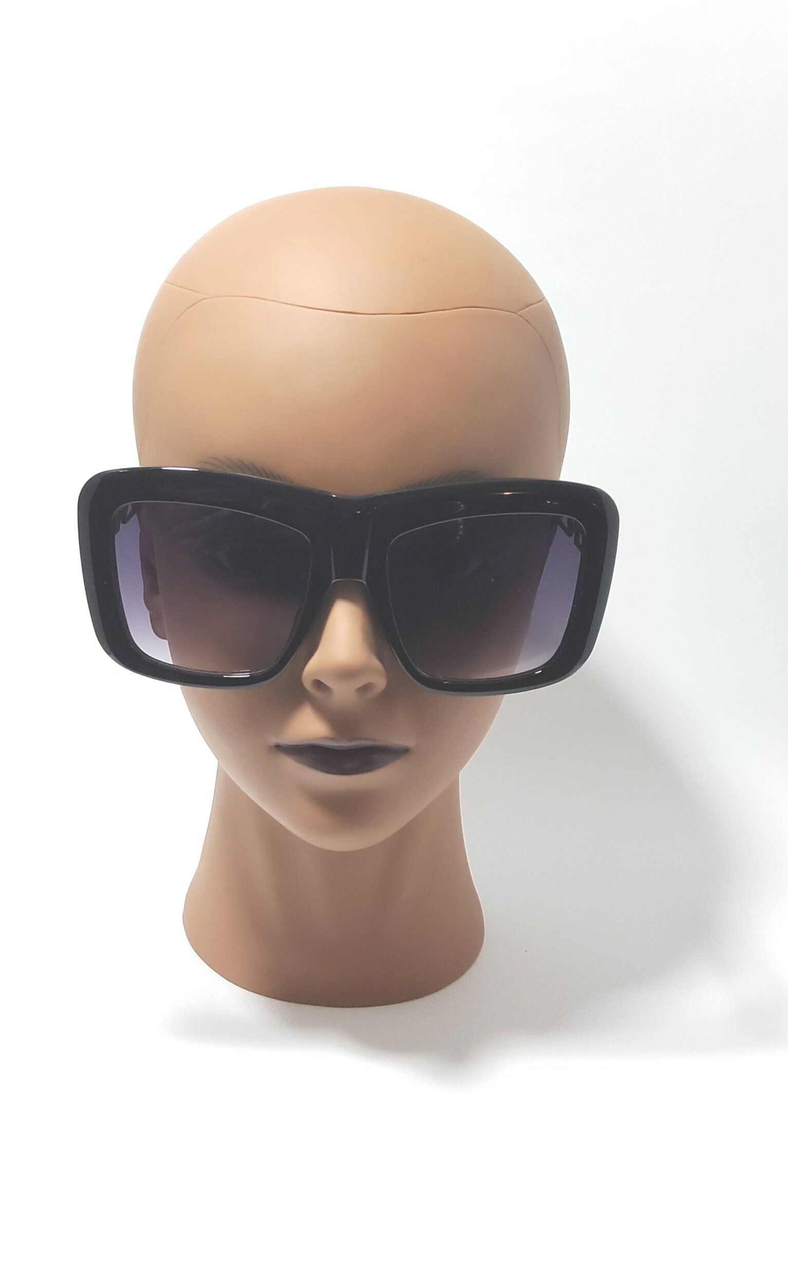 Shadequeen Crawley Black