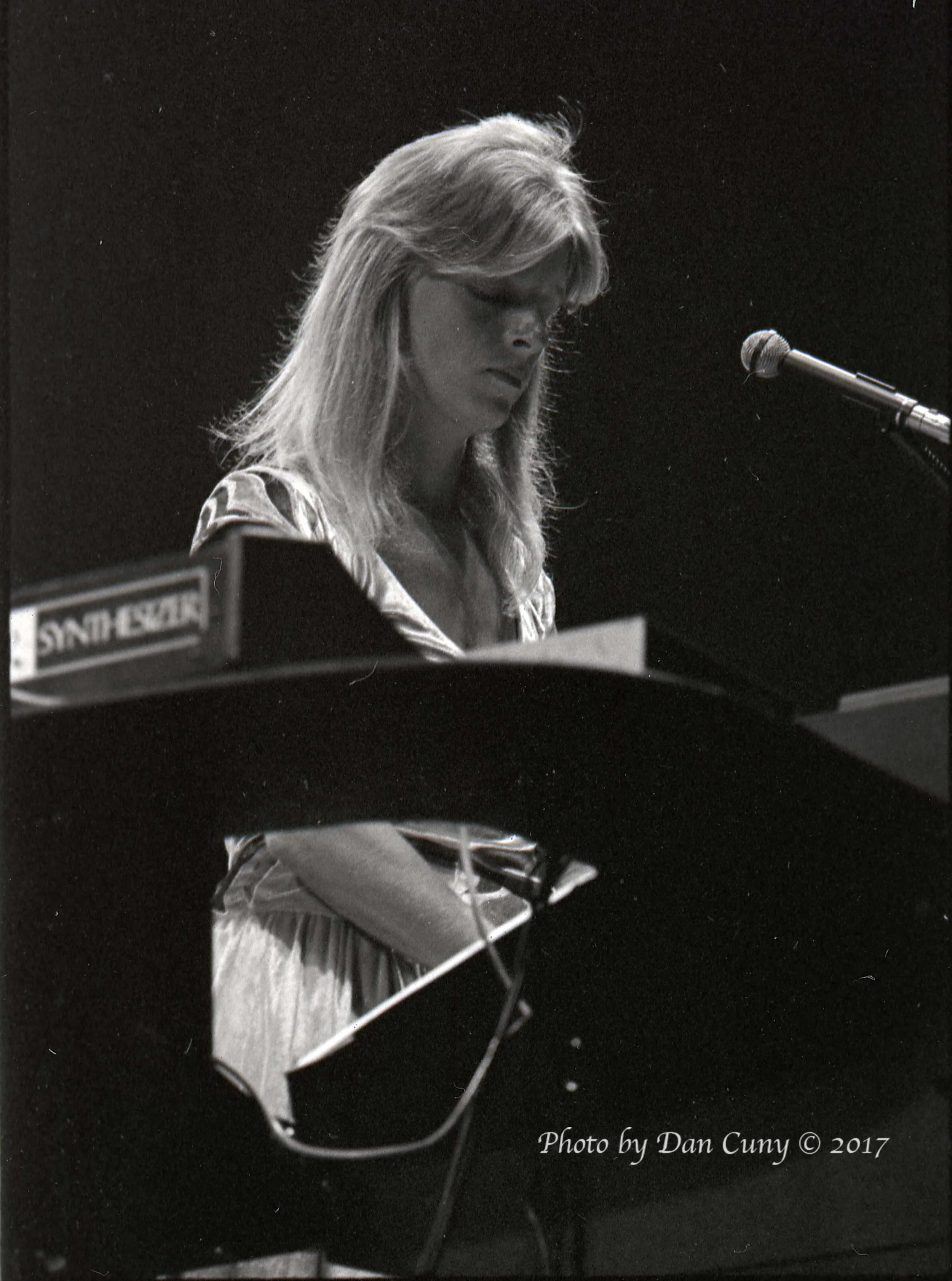 Paul-McCartney-1976_021.jpg