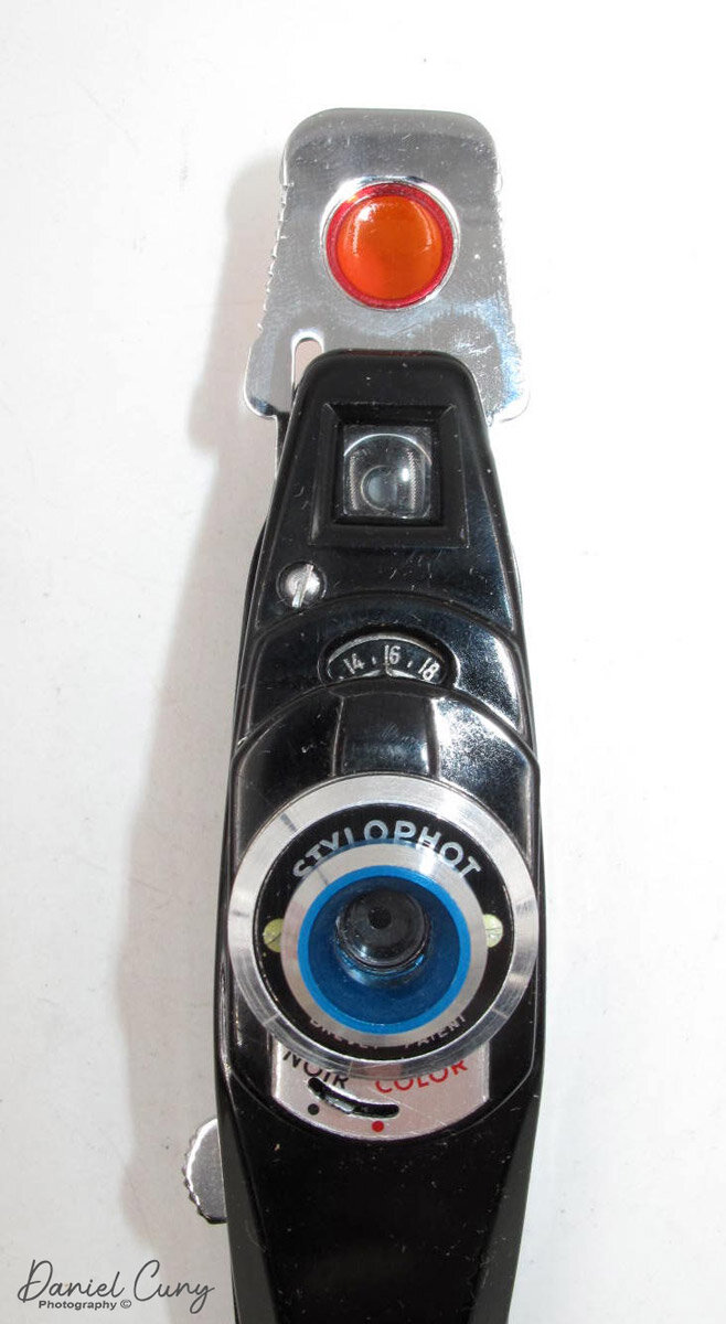 Stylophot camera frame counter &amp; winding lever up, ready to take a photo.