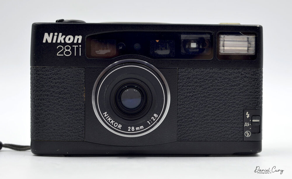 Front view of the Nikon 28Ti camera