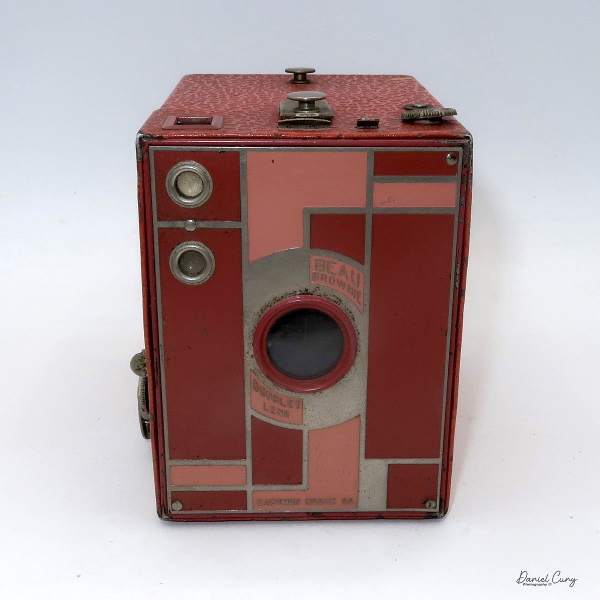 Different views of Rose Beau Brownie camera