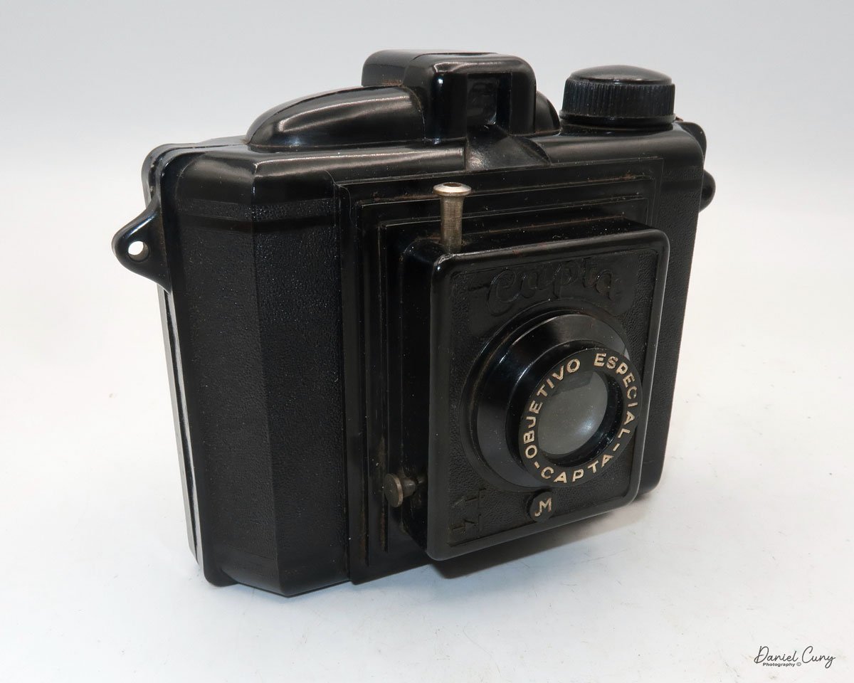Different angles of the Capta camera.