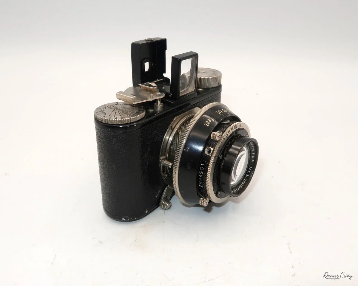 Different angles of the Nagel-Kodak Pupille camera