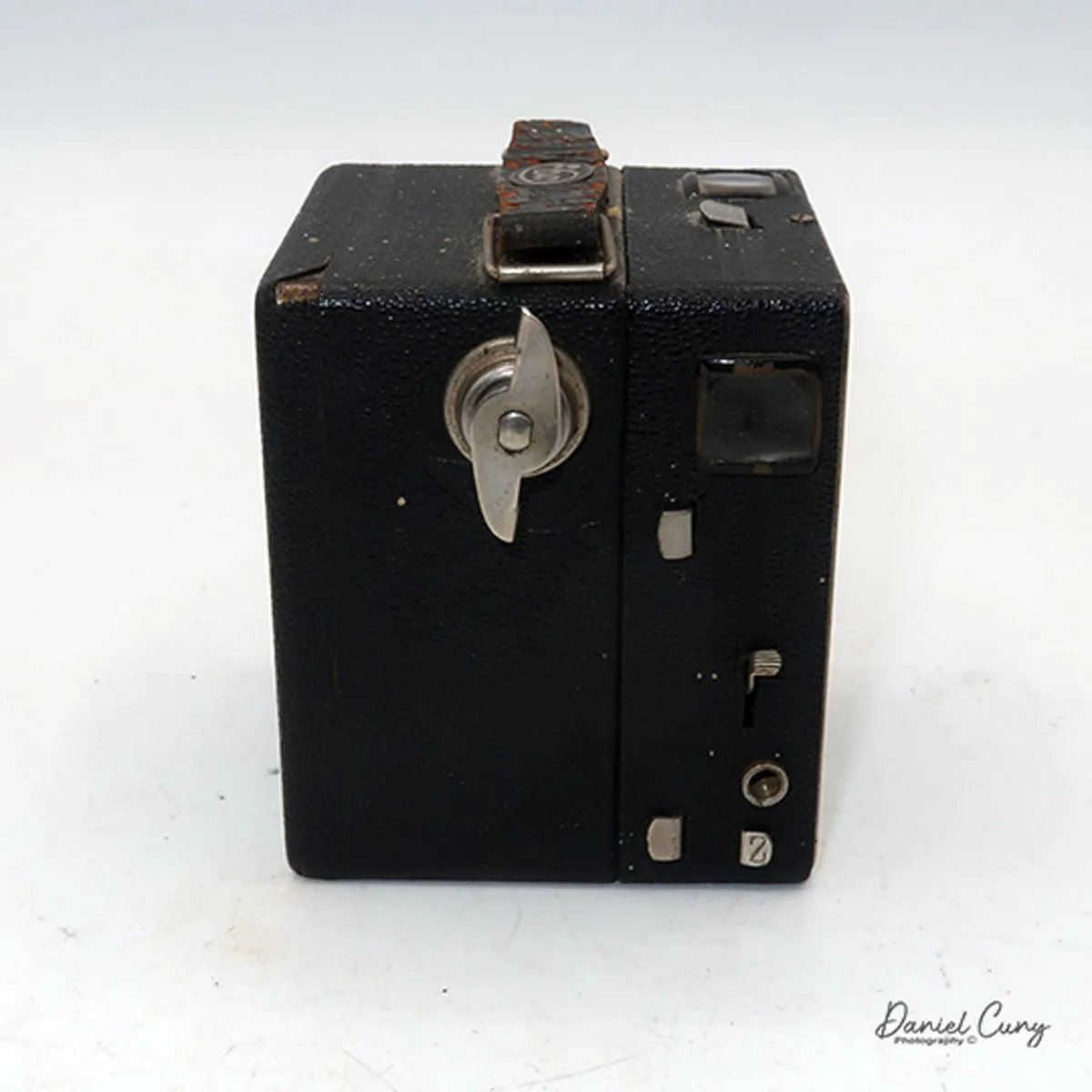 Different angles of the Eho Baby Box camera