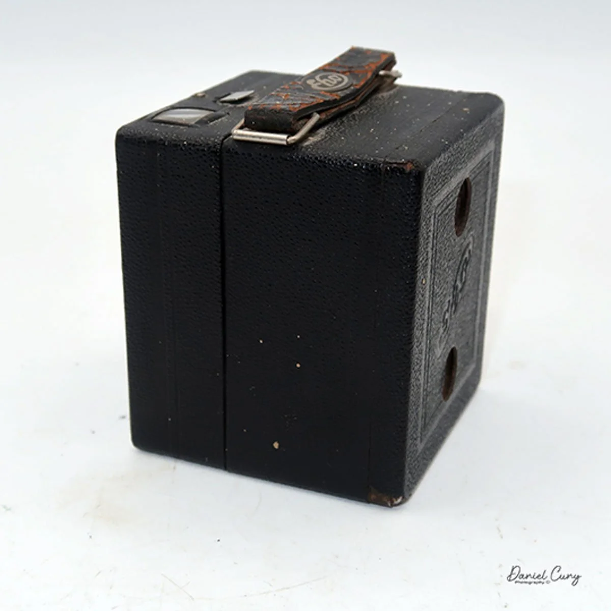 Different angles of the Eho Baby Box camera
