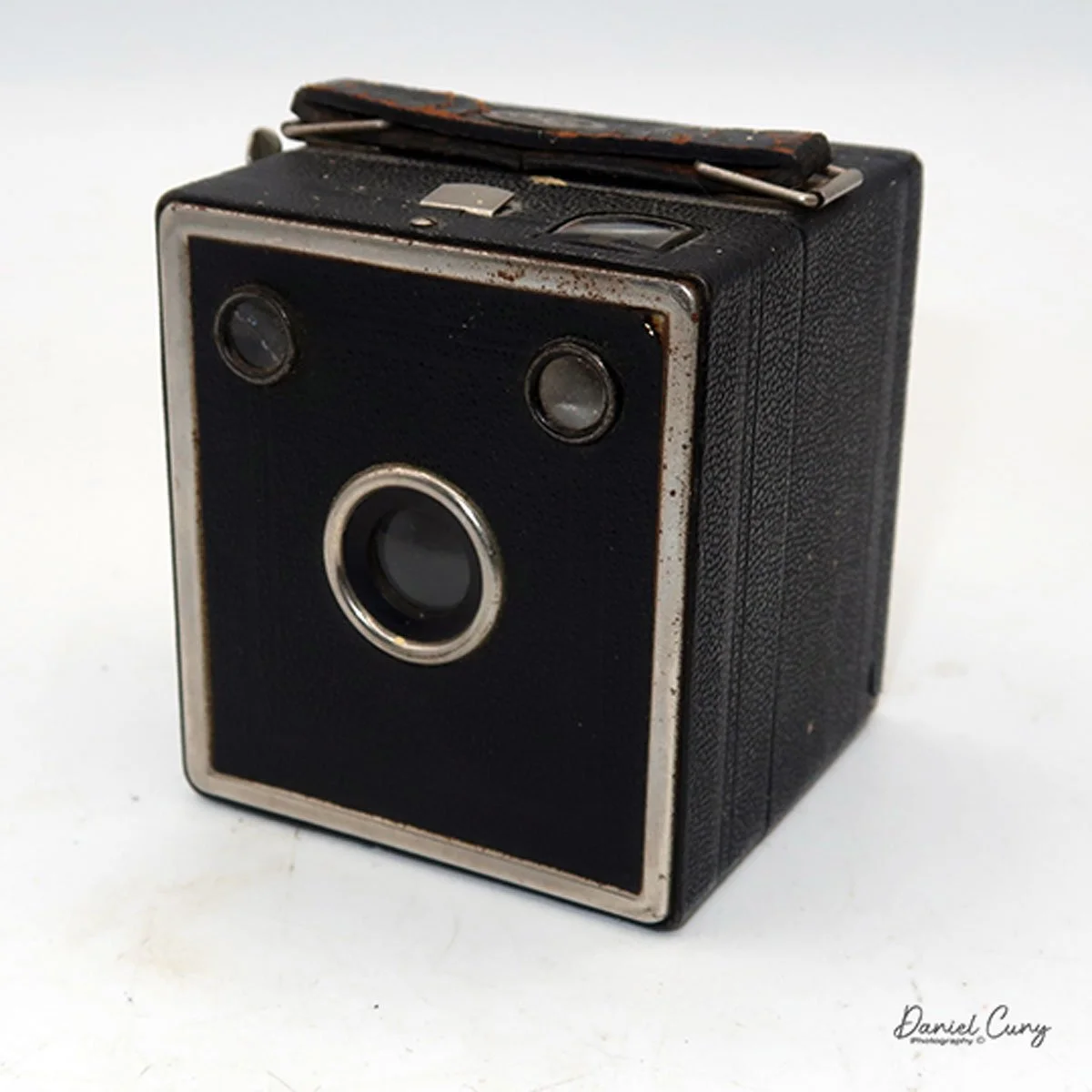 Different angles of the Eho Baby Box camera