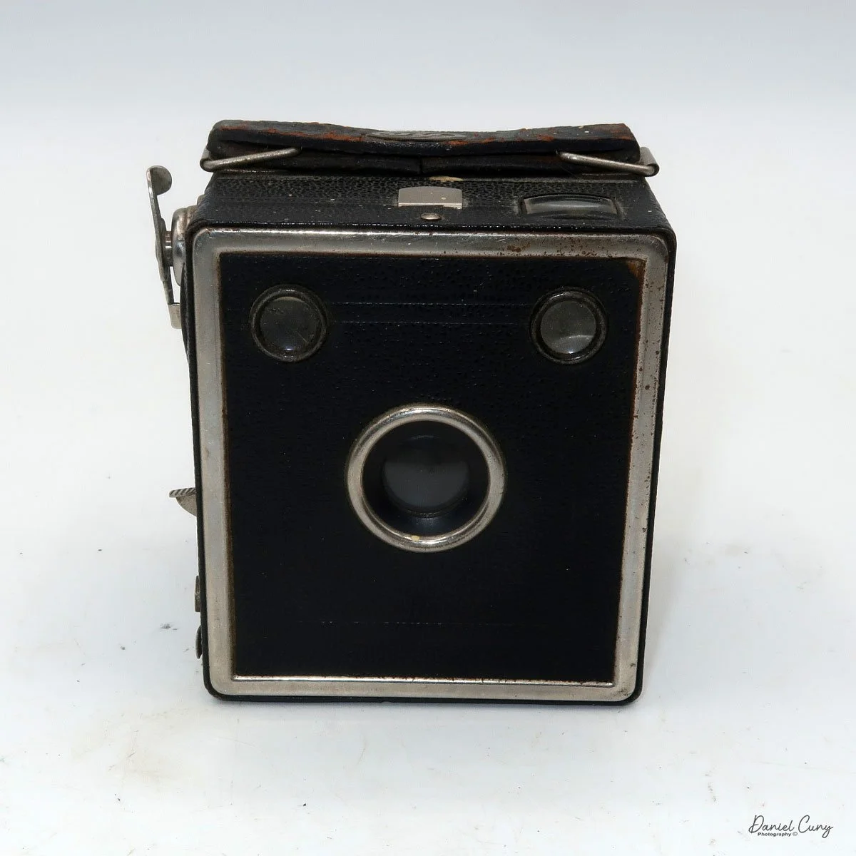 Different angles of the Eho Baby Box camera