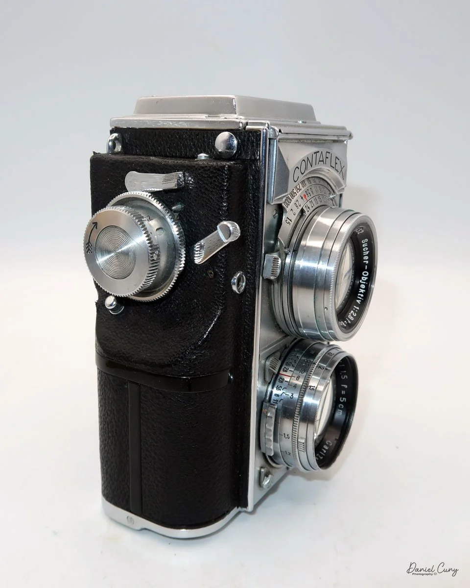 Different angles of the Zeiss Ikon 860/24 camera