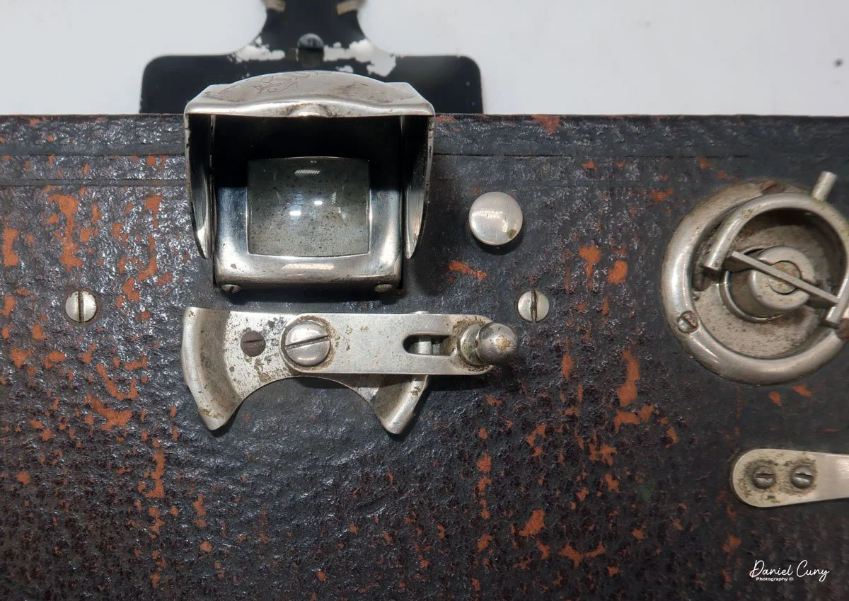 Faster shutter speed position.