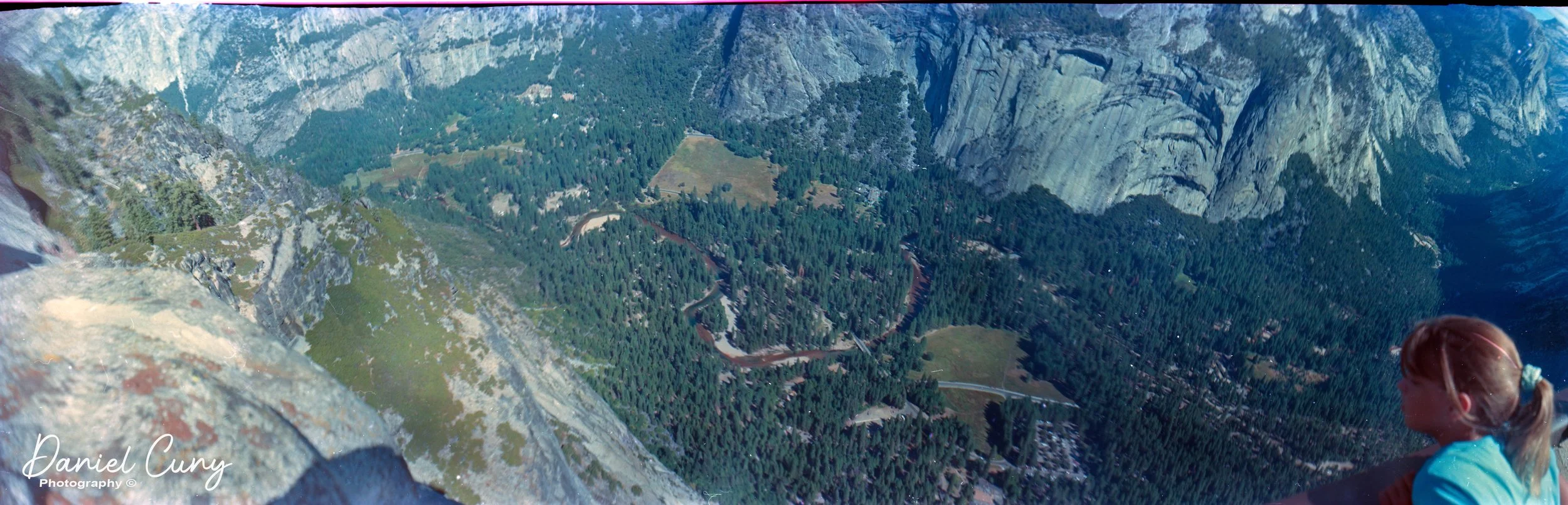 Looking at Yosemite Valley with Panoram 1